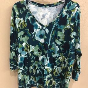 3/$35 StJohns Bay shirt. Blue/green flowers 1X